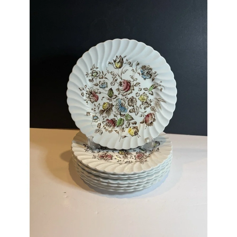 Vintage Johnson Brothers Staffordshire Bouquet 10